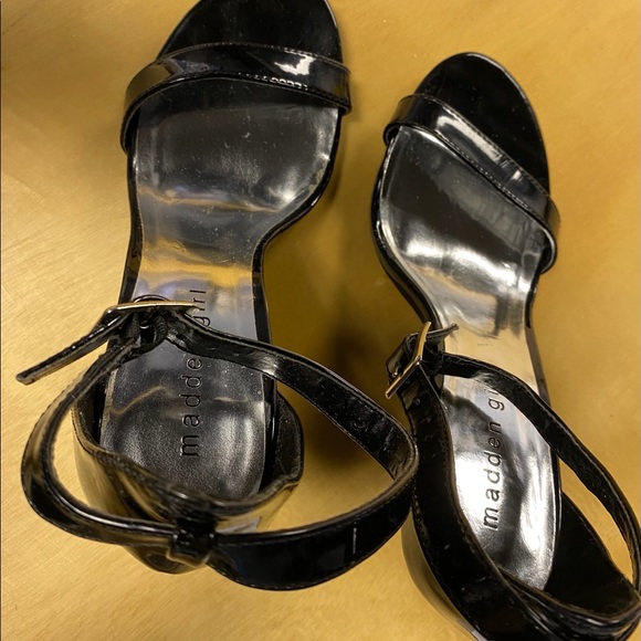 Madden Girl Heels size 8 1/2 - Picture 2 of 3